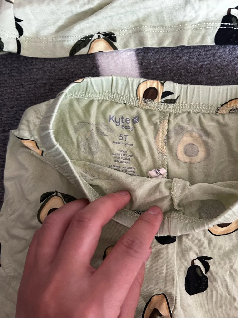 Like NEW Kyte BABY Avocado Print Pajama set 5T